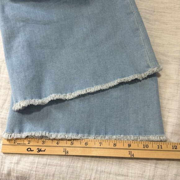 NYDJ Women's Sz 10 High Rise Brigitte Wide Leg Denim Capri LiftTuck style #8612 - Picture 15 of 16